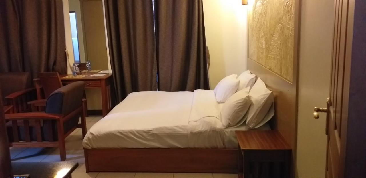 Minimalistic Studio Apartments Nairobi Bagian luar foto