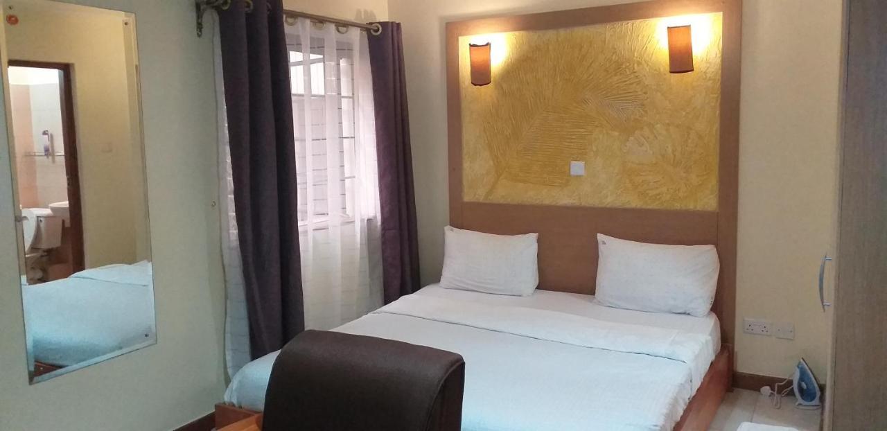 Minimalistic Studio Apartments Nairobi Bagian luar foto